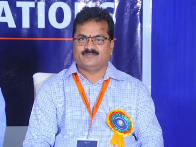 Ravi Anantha sir at an official campus function